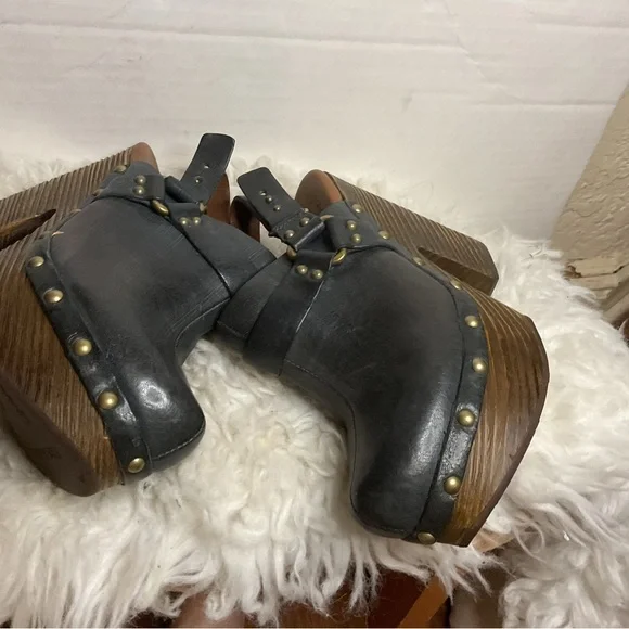 Kork-ease Studded Ankle strap clogs ( Bette style) 6 - Picture 6 of 12